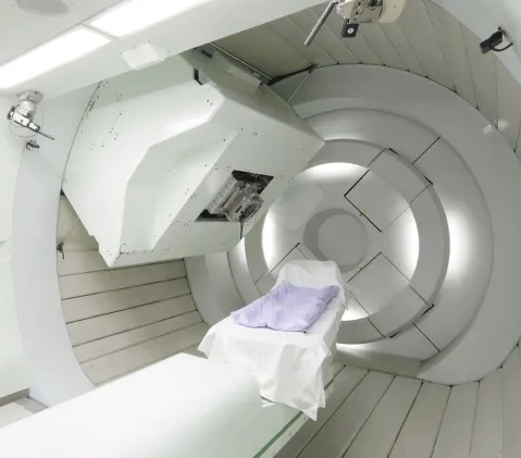 精準(zhǔn)腫瘤治療的新希望：質(zhì)子重離子治療設(shè)備的臨床應(yīng)用與前景