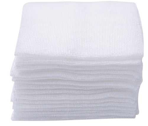 紗布：柔軟吸水性佳、適用于傷口包扎的一次性無菌醫(yī)用紗布