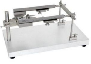 電生理用立體定位儀 Model 1730